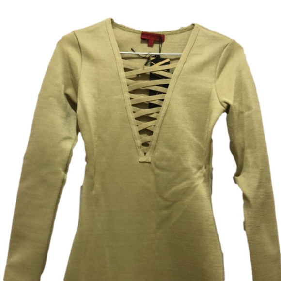 - Green olive , Bandage under the knees dress long sleeves. - Picture 7 of 8